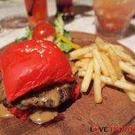 Red Velvet Charcoal Burger Bun With Angus Beef