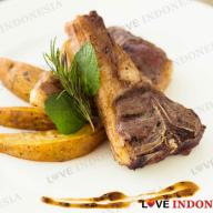 Lamb Chop with Potato Wedges and Black Pepper Sauce