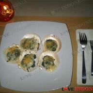 Baked Scallops with Spinach Parmesan Cheese