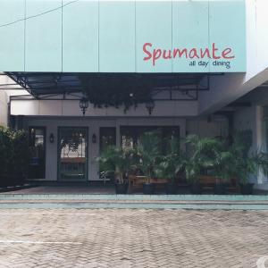 Spumante All Day Dining