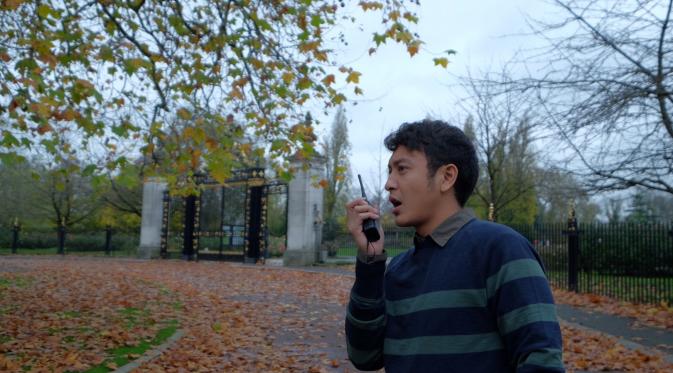 Dimas Anggara Melawan Dingin Demi Fans Film London Love Story