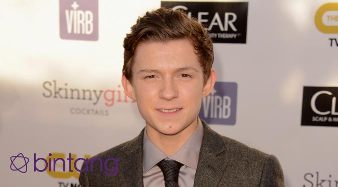 Tom Holland Potong Rambut Untuk Peran Spider-Man?