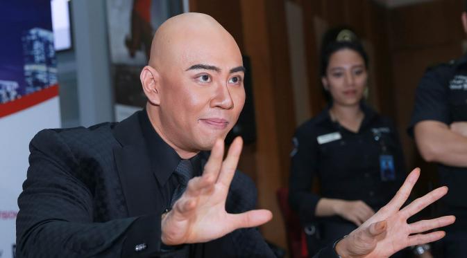 Hidung Deddy Corbuzier Patah dan Berdarah, Karena Film Triangle?