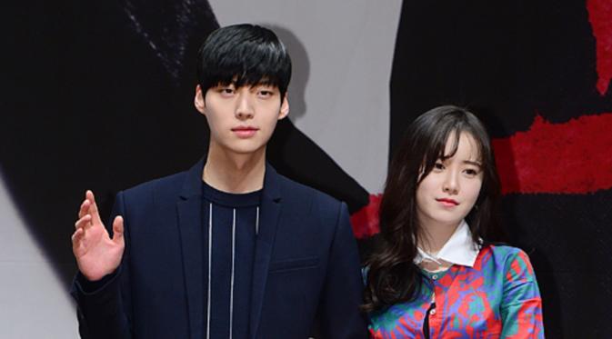 Ahn Jae Hyun dan Goo Hye Sun Lakukan Adegan Ciuman Hampir 3 Jam