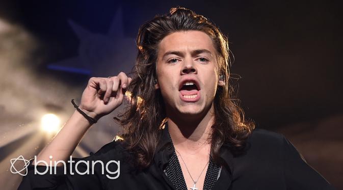 Tanpa One Direction, Harry Styles Mantap Tekuni Akting