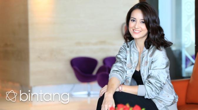 Tanpa Stuntman, Julie Estelle Tak Takut Lecet di Film Headshot