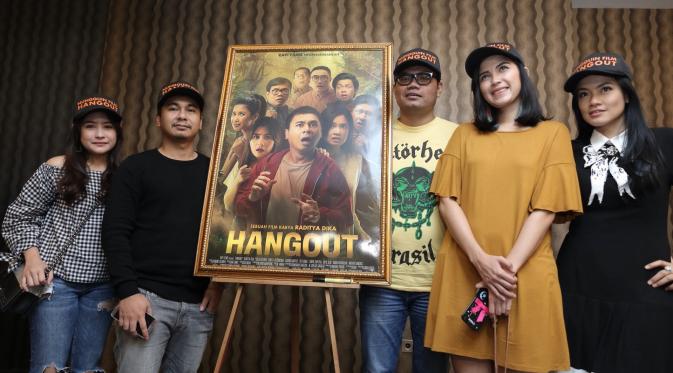 Alasan Raditya Dika Gandeng Prilly Latuconsina di Film Hangout