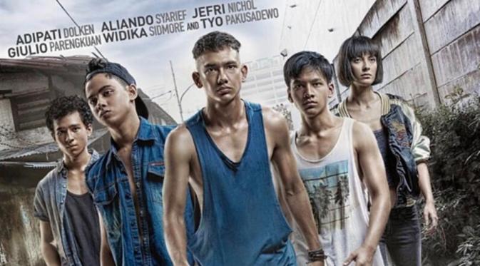 Keseruan Aliando Syarief di Trailer Film Pertaruhan