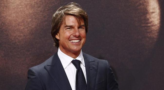 Syuting Mission: Impossible 6, Tom Cruise Jatuh dari Langit