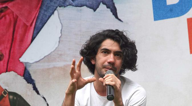 Alasan Produser Pilih Reza Rahadian Perankan Benyamin Sueb