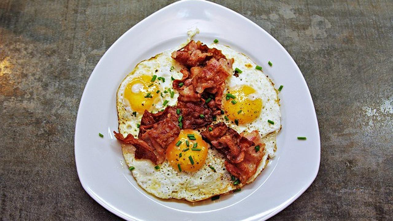 Resep Makanan Sehat untuk Diet: Telur Bacon Daging Sapi