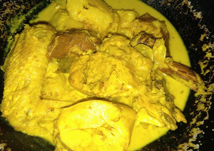 Resep Masakan, Ayam Santan Kuning Campur Nanas Aman dari Kolesterol