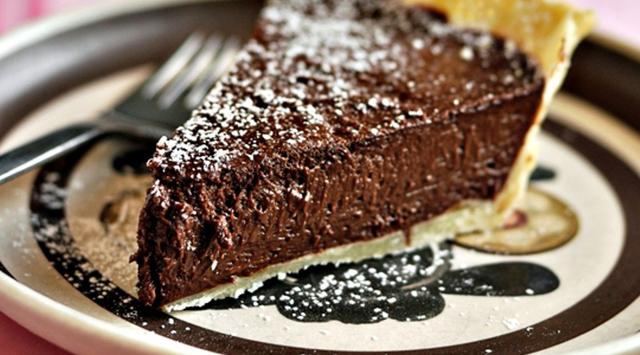 Resep Mudah Pie Cokelat untuk Temani Waktu Ngemil