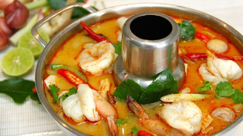 Rekomendasi Resep Sapo Seafood Bumbu Tom Yam dan Kikil Taosi Cabai Hijau untuk Makan Malam