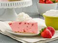 Untuk Suguhan Spesial Liburan, Bikin Strawberry Rhubarb Pie