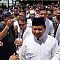 Bikin Merinding! Prabowo Shalat Jumat di Ambon, Warga Ramai Datang Seperti Shalat  ..