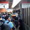 Viral Perjuangan Berat Penumpang Kereta untuk Pulang, Netizen: Jadi Sarden ..
