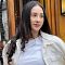 3 Potret Anggun Anya Geraldine Berbalut Dress Emas, Netizen: Bodynya Uhuy ..