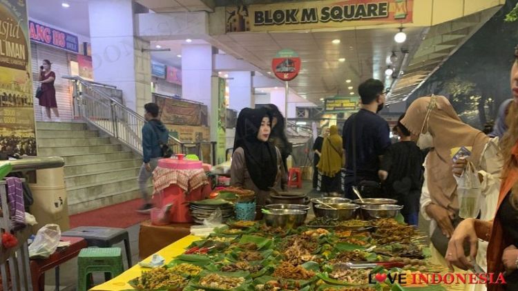 5 Rekomendasi Tempat Makan Murah dan Enak di Jakarta, Gak Bikin Kantong Kempes!