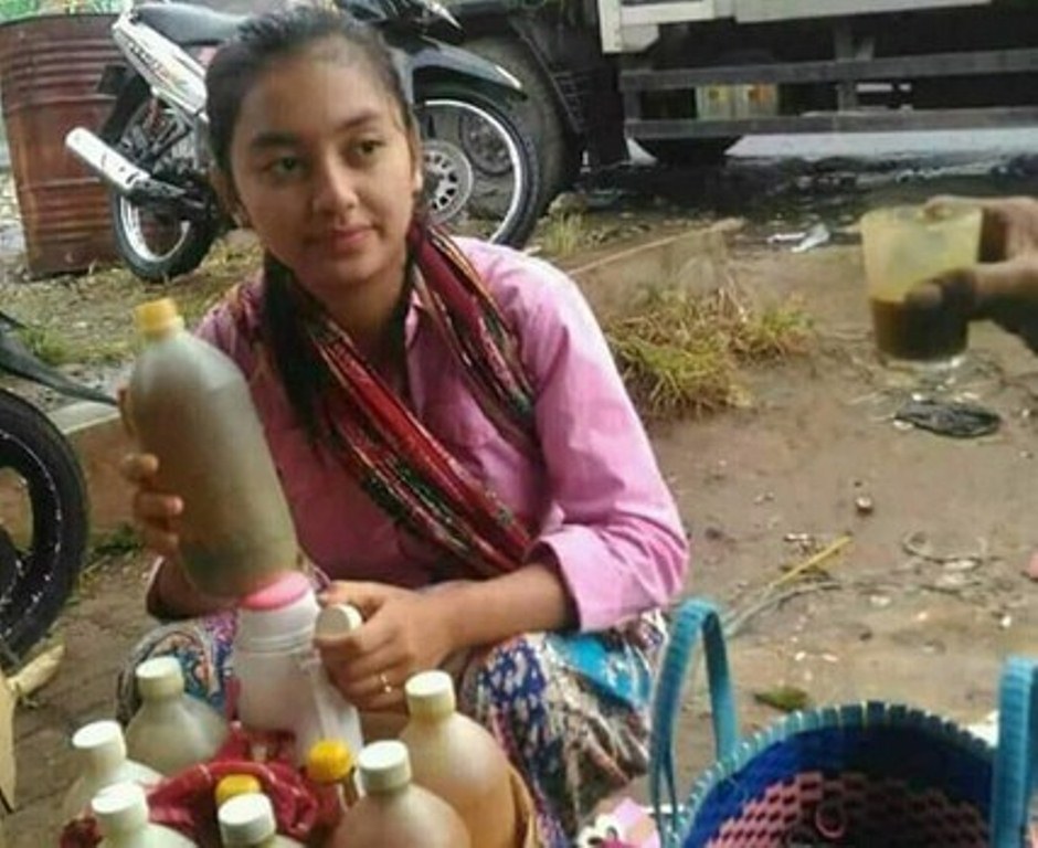 Punya Paras Cantik, Gadis 16 Tahun Penjual Jamu Gendong Asal Wonogiri Ini Bikin Netizen Terpesona
