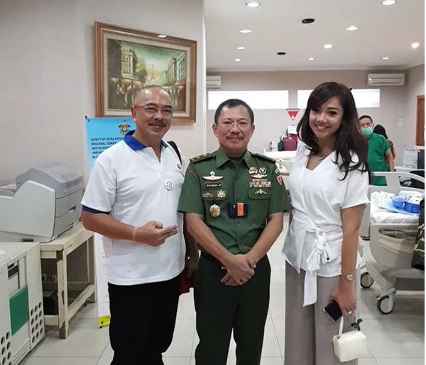 Kasus Izin Praktik Dokter "Cuci Otak" Terawan Jadi Viral, Ini Komentar Dokter Reisa Broto Asmoro yang Mengejutkan!