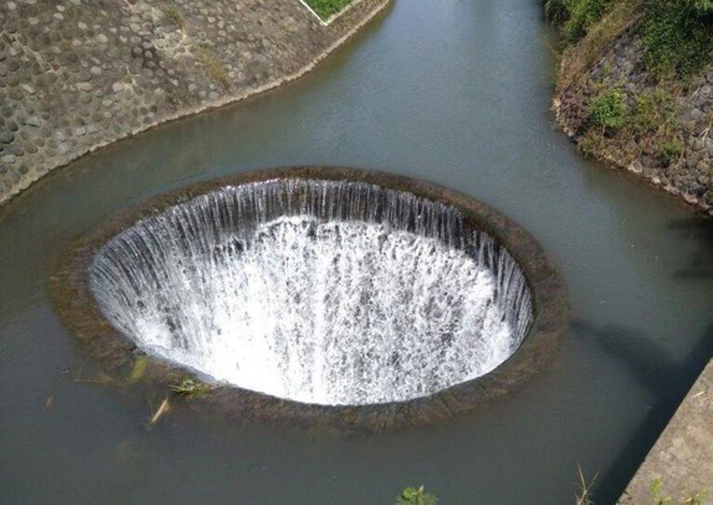 Kemunculan Sumur di Tengah Sungai Sempat Bikin Geger, Ternyata Ini Asal Usulnya