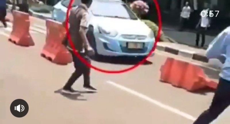 Viral Aksi Pencurian Taksi di Bandara Bandung, Pelaku Coba Tabrakan Mobil ke Kerumunan