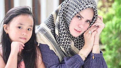 Padahal Cantik Banget, tapi Angel Lelga Dulu Tak Mau Akui Anak Ini Sebagai Putri Kandungnya!