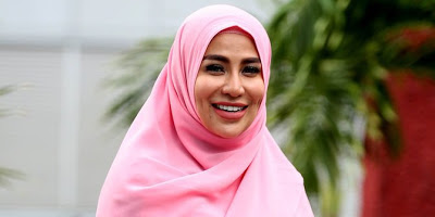 Dulu Ngaku Tak Sadar Sudah Dinikahi, Sekarang Artis Ini Malah Nikah Diam-diam!