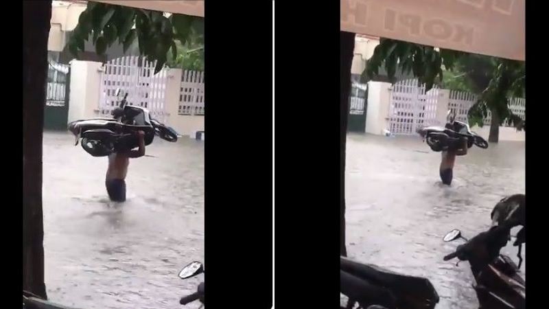 Viral Pria Telanjang Dada Gotong Motor Terjang Banjir Sepaha Orang Dewasa