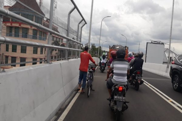 Kata Polisi soal Heboh Pelemparan Batu di Flyover Manahan Solo