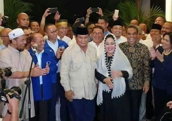 Heboh Foto Prabowo dan Titiek Soeharto Ijab Kabul, Ini Faktanya