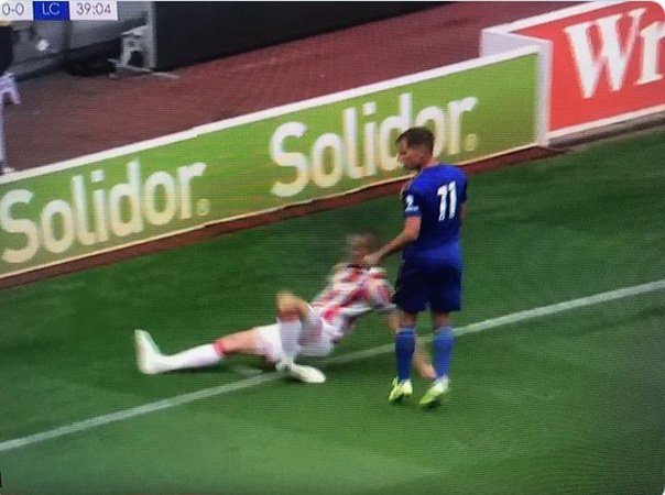 Viral Video Ryan Shawcross Alami Patah Engkel, Kena Karma?