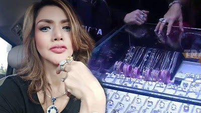 Tak Perlu Pamer, 4 Artis Cantik Ini Benar-Benar Nyata Punya Toko Perhiasan Mewah!