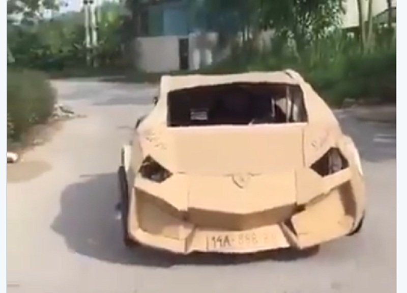 Aksi Pria Bikin Lamborghini dari Kardus Jadi Viral, Begini Ceritanya