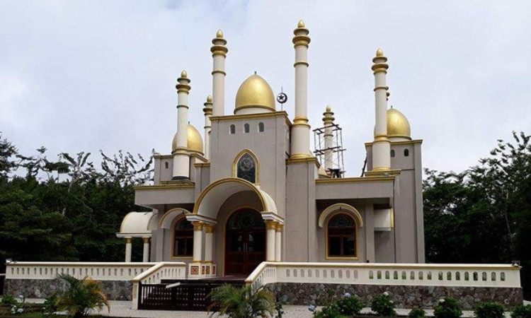 Fakta Menarik Masjid Megah Di Tengah Hutan Yang Viral Di Media Sosial My XXX Hot Girl