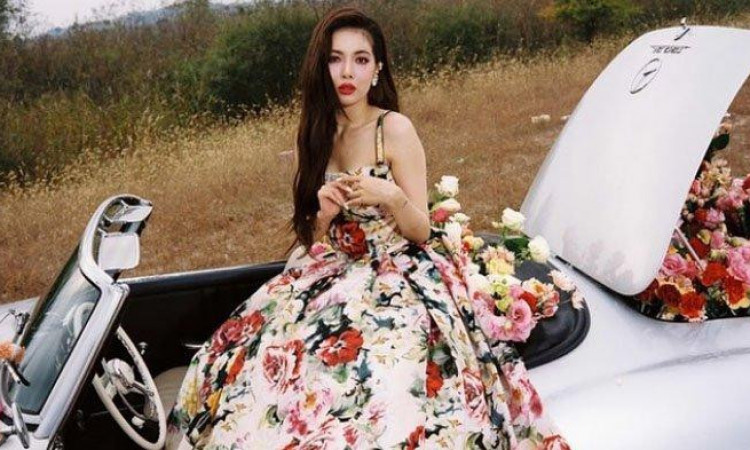 Sering Kenakan Busana Bermotif Bunga, Netizen Puji Selera Fashion HyunA