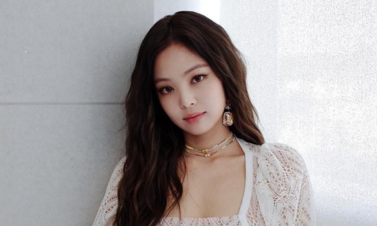 Hadiri Event di Beijing, Dress 'Minim' Jennie BLACKPINK Tuai Pro-Kontra Netizen