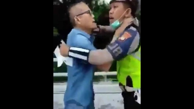 Viral Pria Cekik Polisi karena Tak Mau Ditilang, Pelaku Sedang Diburu