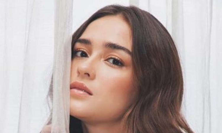 Berwajah Blasteran, Siapa Sangka Deretan Artis Cantik ini Memeluk Islam Sejak Lahir