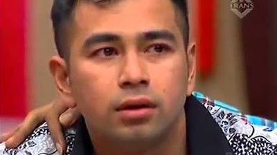 Raffi Ahmad Nafsu Borong Ruang Disinfektan, Netizen: Corona Hilang, Penyakit Kulit Datang!