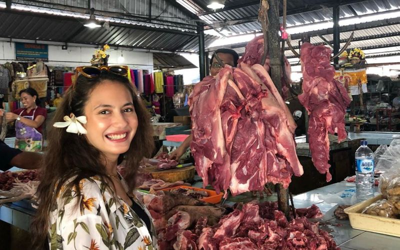 Cantiknya Pevita Pearce Belanja ke Pasar, Netizen Malah Nitip Ikan Asin