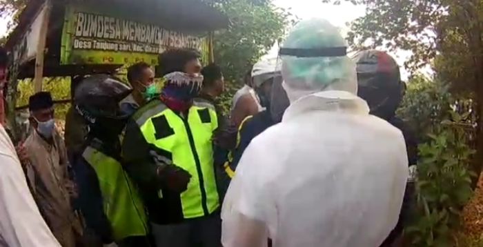 Viral, Pemakaman Jenazah Diduga Covid-19 Ditolak di Bekasi