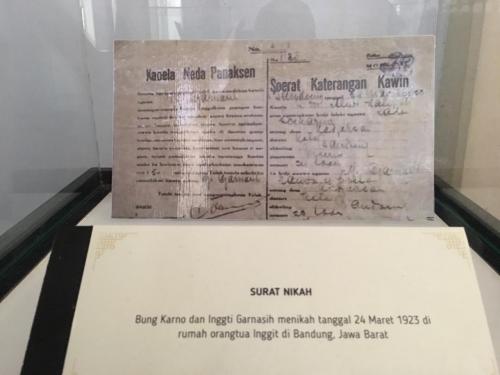 Heboh, Surat Nikah dan Cerai Soekarno-Inggit Garnasih Diperjualbelikan di Instagram