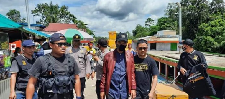 Viral Foto Ustadz Abdul Somad Ditangkap Polisi