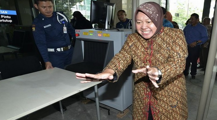 Harapan Netizen Risma Jadi Mensos: Jangan Banyak Akting hingga Menang Lawan Preman Negara