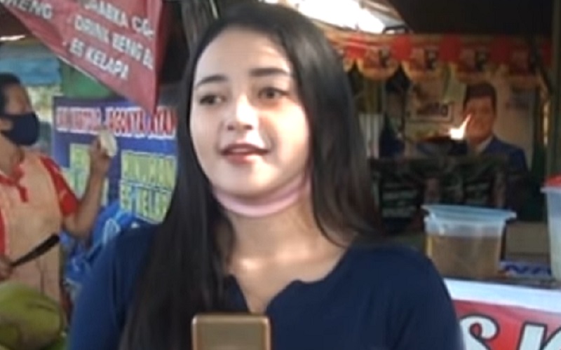 Viral Video Penjual Es Kelapa Cantik, Sebelumnya Pernah Jualan Bakpao