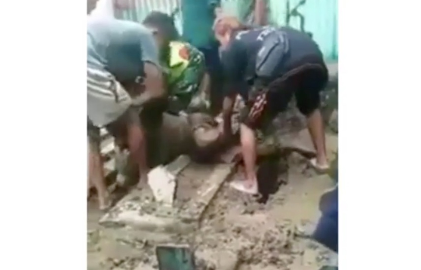 Viral! Pemuda di Tegal Kubur Diri Hidup-Hidup, Mengaku Sudah Pernah Mati