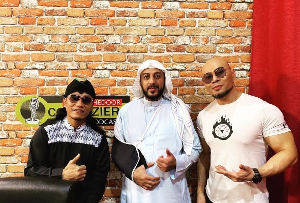 Viral Foto Syekh Ali Jaber Kritis, Gus Miftah: Foto Diambil Perawat Rumah Sakit, Melanggar Etika!