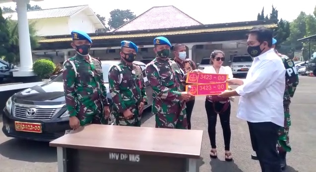 Viral Pamer Mobil TNI, Wanita Cantik Ini Beli Pelat Bodong Rp1,5 Juta